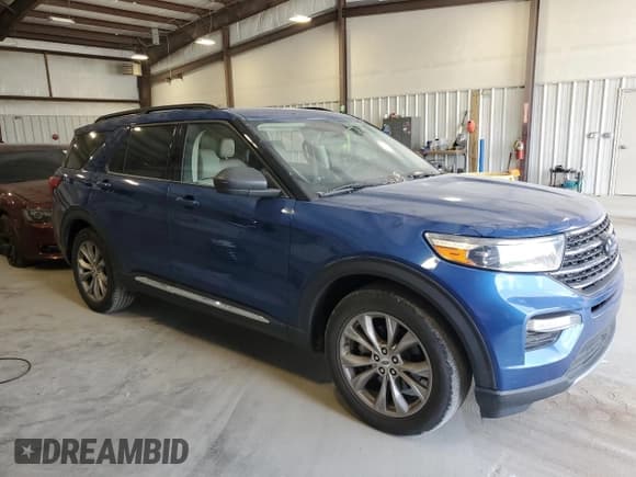 ✅ 2022 Ford Explorer XLT • VIN: 1FMSK7DHXNGC09512 • Lot: 53540175. Wystawiony na Copart z przebiegiem 32 614 mil. Bezpłatny archiwum sprzedaży aukcyjnych z USA i szczegółowy raport historii pojazdu na DreamBid. Zdjęcie 4.