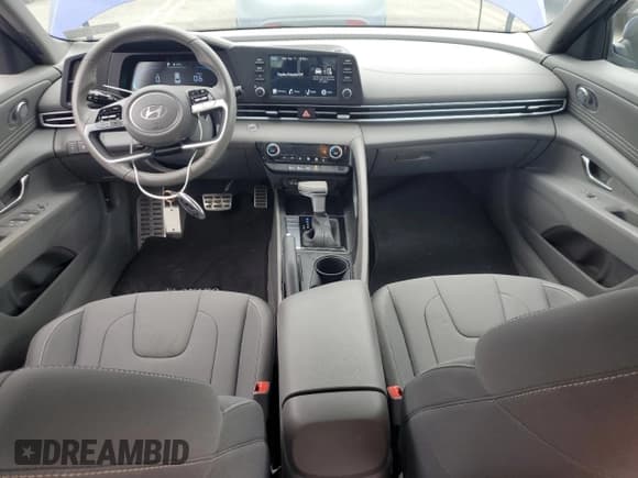 ✅ 2025 Hyundai Elantra SEL Sport • VIN: KMHLM4DGXSU996009 • Lot: 80370785. Listed on Copart with 6,086 mi. Free auction sales archive from the USA and detailed vehicle history report at DreamBid. Image 8.