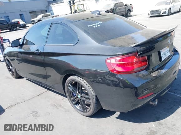 ✅ 2018 BMW 2 Series M240i • VIN: WBA2J5C53JVC07299 • Lot: 42889146. Listed on IAAI with 67,909 mi. Free auction sales archive from the USA and detailed vehicle history report at DreamBid. Image 3.