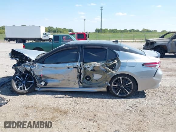 ✅ 2019 Toyota Camry XSE • VIN: 4T1B61HK4KU259844 • Lot: 43314209. Listed on IAAI with 107,020 mi. Free auction sales archive from the USA and detailed vehicle history report at DreamBid. Image 14.
