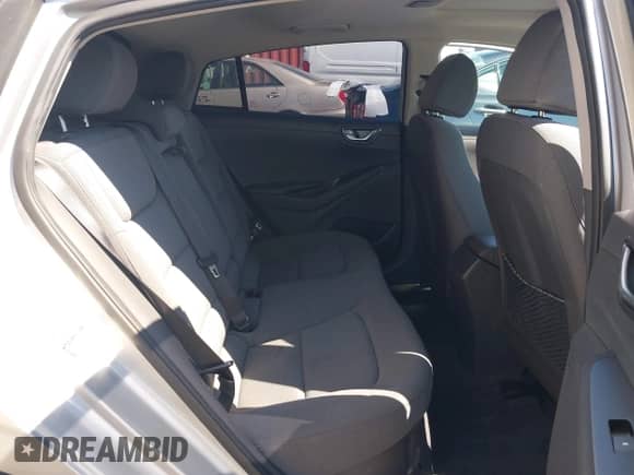 2020 Hyundai Ioniq SEL с VIN KMHC85LC9LU210713, выставлен на аукционе IAAI как лот 43419724 с пробегом 26 583 миль миль и . История ставок и продаж доступна на DreamBid. Изображение 8.