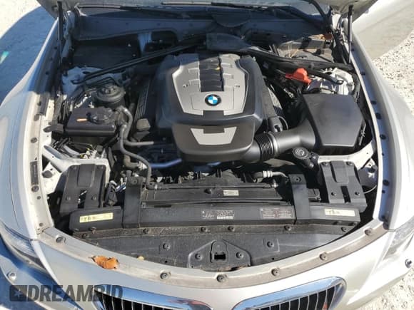 ✅ 2007 BMW 6 Series 650i • VIN: WBAEK13517CN81527 • Lot: 73634074. Wystawiony na Copart z przebiegiem 59 235 mil. Bezpłatny archiwum sprzedaży aukcyjnych z USA i szczegółowy raport historii pojazdu na DreamBid. Zdjęcie 11.