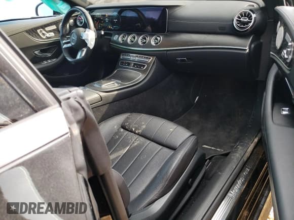 ✅ 2022 Mercedes-Benz E 450 • VIN: W1K1J5JB0NF184011 • Lot: 65804004. Listed on Copart with 26,334 mi. Free auction sales archive from the USA and detailed vehicle history report at DreamBid. Image 8.