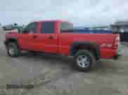 2005 Chevrolet Silverado 2500HD LT with VIN 1GCHK23215F888557, listed as a Copart auction lot 61552175 with 253,556 mi miles and Salvage title. Bid and sale history available at DreamBid. Image 2.