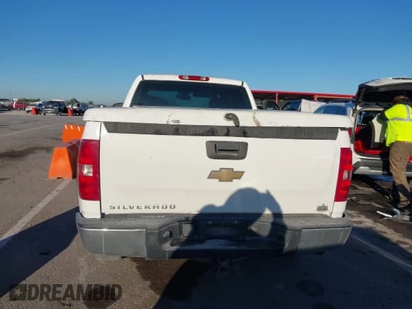 ✅ 2009 Chevrolet Silverado 1500 Work Truck • VIN: 1GCEK19C19Z156494 • Lot: 43396713. Listed on IAAI with 188,747 mi. Free auction sales archive from the USA and detailed vehicle history report at DreamBid. Image 16.