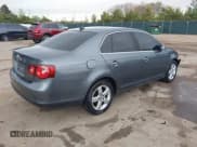 ✅ 2008 Volkswagen Jetta SE • VIN: 3VWRM71K18M135790 • Lot: 42165888. Wystawiony na IAAI z przebiegiem 147 523 mil. Bezpłatny archiwum sprzedaży aukcyjnych z USA i szczegółowy raport historii pojazdu na DreamBid. Zdjęcie 4.