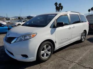 ✅ 2014 Toyota Sienna LE AAS • VIN: 5TDKK3DC7ES482933 • Lot: 80748725. Listed on Copart with 140,049 mi. Free auction sales archive from the USA and detailed vehicle history report at DreamBid. Image 1.