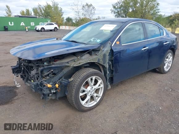 ✅ 2014 Nissan Maxima SV • VIN: 1N4AA5AP8EC471870 • Lot: 43366320. Listed on IAAI with 130,488 mi. Free auction sales archive from the USA and detailed vehicle history report at DreamBid. Image 2.