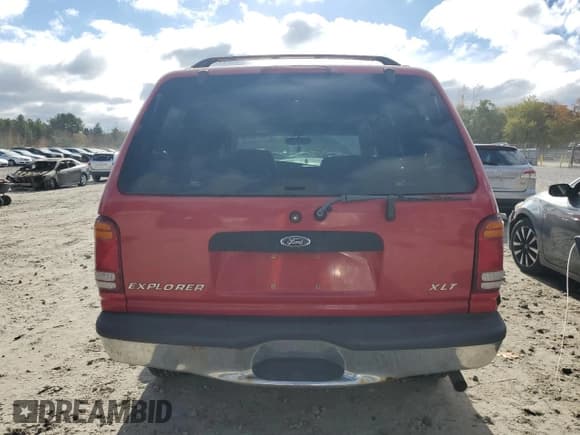 ✅ 1998 Ford Explorer XL • VIN: 1FMZU34E3WZA19175 • Lot: 89784115. Wystawiony na Copart z przebiegiem 91 698 mil. Bezpłatny archiwum sprzedaży aukcyjnych z USA i szczegółowy raport historii pojazdu na DreamBid. Zdjęcie 6.