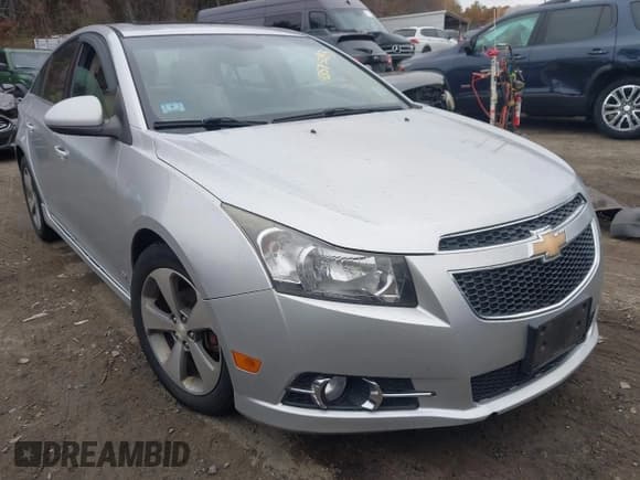 ✅ 2011 Chevrolet Cruze 2LT • VIN: 1G1PG5S91B7239062 • Lot: 43575033. Listed on IAAI with 156,031 mi. Free auction sales archive from the USA and detailed vehicle history report at DreamBid. Image 1.