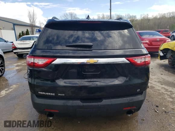 ✅ 2019 Chevrolet Traverse LT Cloth • VIN: 1GNEVGKW8KJ250317 • Lot: 49527954. Wystawiony na Copart z przebiegiem 135 231 mil. Bezpłatny archiwum sprzedaży aukcyjnych z USA i szczegółowy raport historii pojazdu na DreamBid. Zdjęcie 6.