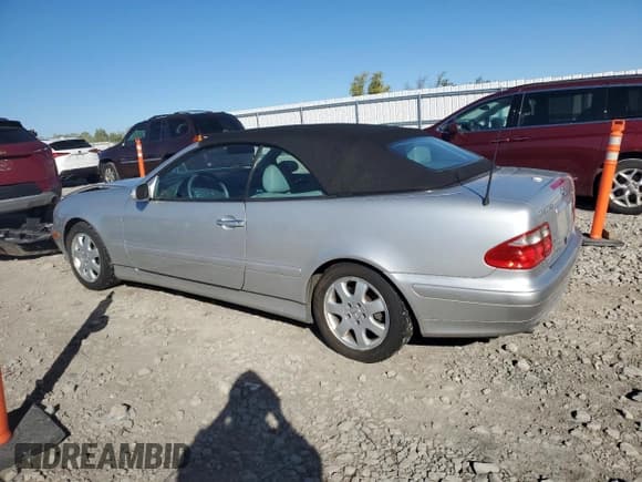 ✅ 2002 Mercedes-Benz CLK 320/430 • VIN: WDBLK65G02T109638 • Lot: 81881125. Listed on Copart with 163,695 mi. Free auction sales archive from the USA and detailed vehicle history report at DreamBid. Image 2.
