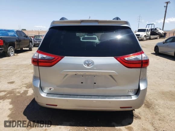 ✅ 2020 Toyota Sienna XLE • VIN: 5TDDZ3DC6LS228289 • Lot: 57181645. Listed on Copart with 69,830 mi. Free auction sales archive from the USA and detailed vehicle history report at DreamBid. Image 6.