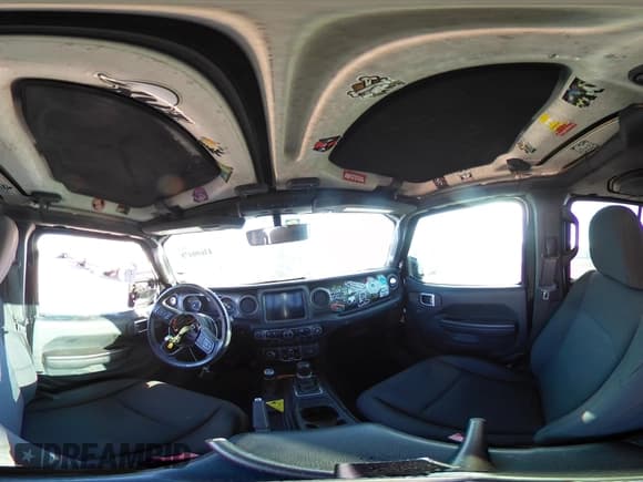 ✅ 2020 Jeep Gladiator Sport S • VIN: 1C6HJTAG6LL215048 • Lot: 43690478. Wystawiony na IAAI z przebiegiem 49 119 mil. Bezpłatny archiwum sprzedaży aukcyjnych z USA i szczegółowy raport historii pojazdu na DreamBid. Zdjęcie 21.