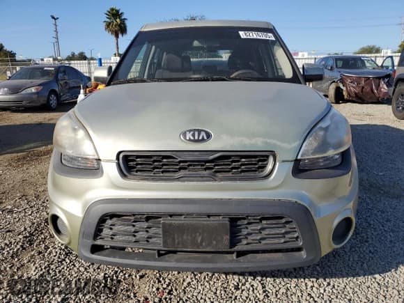 ✅ 2013 Kia Soul • VIN: KNDJT2A5XD7614486 • Lot: 82716705. Listed on Copart with 71,892 mi. Free auction sales archive from the USA and detailed vehicle history report at DreamBid. Image 5.
