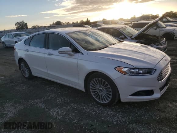 ✅ 2014 Ford Fusion Titanium • VIN: 3FA6P0K96ER103633 • Lot: 91789685. Wystawiony na Copart z przebiegiem 130 916 mil. Bezpłatny archiwum sprzedaży aukcyjnych z USA i szczegółowy raport historii pojazdu na DreamBid. Zdjęcie 4.