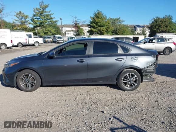 ✅ 2023 Kia Forte LXS • VIN: 3KPF24AD0PE515885 • Lot: 43347591. Listed on IAAI with 76,368 mi. Free auction sales archive from the USA and detailed vehicle history report at DreamBid. Image 15.