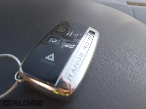 ✅ 2012 Land Rover Range Rover Sport HSE • VIN: SALSF2D41CA753687 • Лот: 43750271. Опубликован ранее на IAAI с пробегом 97 115 миль. Бесплатный доступ к архиву аукционных продаж из США и подробный отчёт об истории автомобиля на DreamBid. Изображение 11.