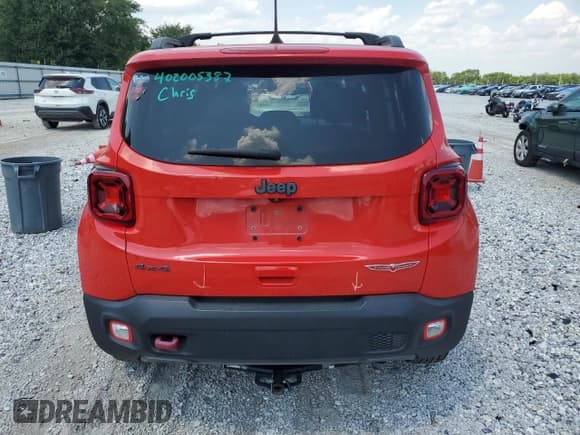 ✅ 2020 Jeep Renegade Trailhawk • VIN: ZACNJBC17LPL40101 • Lot: 67309085. Wystawiony na Copart z przebiegiem 58 439 mil. Bezpłatny archiwum sprzedaży aukcyjnych z USA i szczegółowy raport historii pojazdu na DreamBid. Zdjęcie 6.