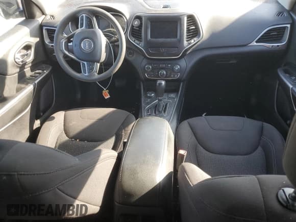 ✅ 2020 Jeep Cherokee Latitude • VIN: 1C4PJMCB3LD632939 • Lot: 84883485. Listed on Copart with 72,708 mi. Free auction sales archive from the USA and detailed vehicle history report at DreamBid. Image 8.