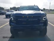 ✅ 2022 Chevrolet Silverado 1500 RST • VIN: 1GCUYEED5NZ162910 • Лот: 42826868. Опубликован ранее на IAAI с пробегом 93 647 миль. Бесплатный доступ к архиву аукционных продаж из США и подробный отчёт об истории автомобиля на DreamBid. Изображение 6.
