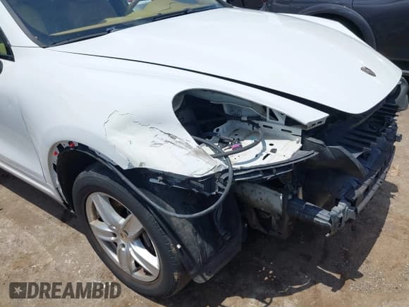 ✅ 2014 Porsche Cayenne • VIN: WP1AA2A28ELA03925 • Лот: 42514776. Опубликован ранее на IAAI с пробегом 203 463 миль. Бесплатный доступ к архиву аукционных продаж из США и подробный отчёт об истории автомобиля на DreamBid. Изображение 6.