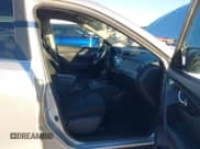 ✅ 2019 Nissan Rogue SV • VIN: KNMAT2MT6KP503389 • Лот: 43568088. Опубликован ранее на IAAI с пробегом 123 209 миль. Бесплатный доступ к архиву аукционных продаж из США и подробный отчёт об истории автомобиля на DreamBid. Изображение 5.