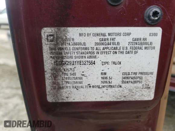 ✅ 2000 Chevrolet Silverado 2500 LS • VIN: 1GCGK29U1YE327564 • Lot: 58826565. Listed on Copart with 142,564 mi. Free auction sales archive from the USA and detailed vehicle history report at DreamBid. Image 12.