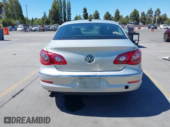 ✅ 2011 Volkswagen CC Lux • VIN: WVWHN7AN1BE719657 • Лот: 43024343. Опубликован ранее на IAAI с пробегом 108 236 миль. Бесплатный доступ к архиву аукционных продаж из США и подробный отчёт об истории автомобиля на DreamBid. Изображение 17.