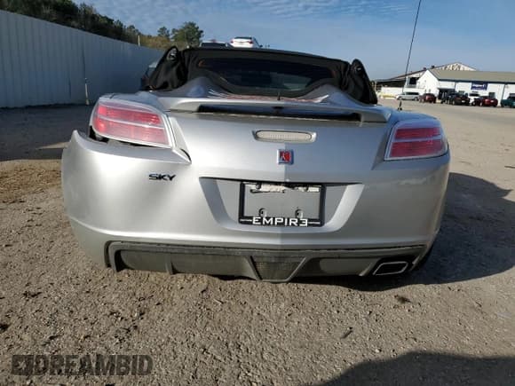 ✅ 2008 Saturn Sky • VIN: 1G8MB35B68Y123848 • Lot: 88894665. Wystawiony na Copart z przebiegiem 76 437 mil. Bezpłatny archiwum sprzedaży aukcyjnych z USA i szczegółowy raport historii pojazdu na DreamBid. Zdjęcie 6.