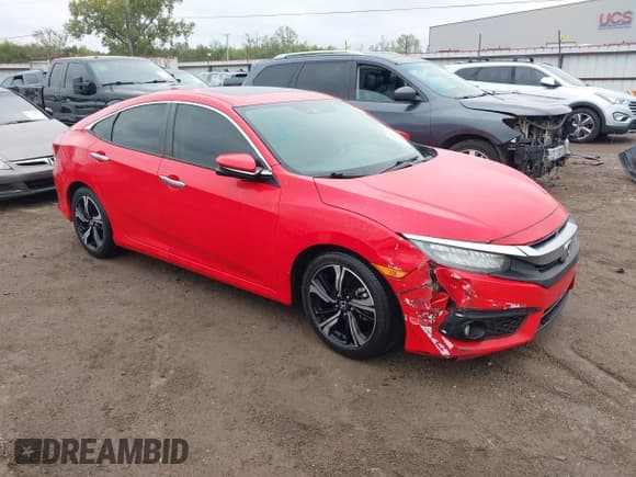 ✅ 2018 Honda Civic Touring • VIN: JHMFC1F97JX043335 • Лот: 43490395. Опубликован ранее на IAAI с пробегом 30 000 миль. Бесплатный доступ к архиву аукционных продаж из США и подробный отчёт об истории автомобиля на DreamBid. Изображение 1.