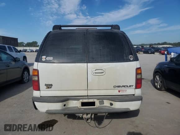 2002 Chevrolet Suburban Z71 с VIN 3GNFK16Z12G270537, выставлен на аукционе Copart как лот 69942434 с пробегом 230 581 миль миль и Списание • Salvage title. История ставок и продаж доступна на DreamBid. Изображение 6.