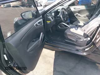 ✅ 2016 Hyundai Veloster • VIN: KMHTC6AD8GU251095 • Lot: 41598280. Wystawiony na IAAI z przebiegiem 119 099 mil. Bezpłatny archiwum sprzedaży aukcyjnych z USA i szczegółowy raport historii pojazdu na DreamBid. Zdjęcie 5.