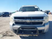 ✅ 2009 Chevrolet Silverado 2500HD Work Truck • VIN: 1GCHC49KX9E143978 • Lot: 43638901. Wystawiony na IAAI z przebiegiem 120 149 mil. Bezpłatny archiwum sprzedaży aukcyjnych z USA i szczegółowy raport historii pojazdu na DreamBid. Zdjęcie 12.