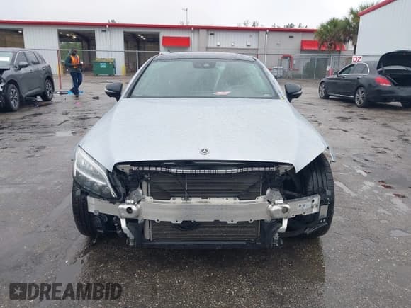 ✅ 2022 Mercedes-Benz C 300 • VIN: W1KWJ8DB7NG115264 • Lot: 41353889. Listed on IAAI with 24,361 mi. Free auction sales archive from the USA and detailed vehicle history report at DreamBid. Image 13.