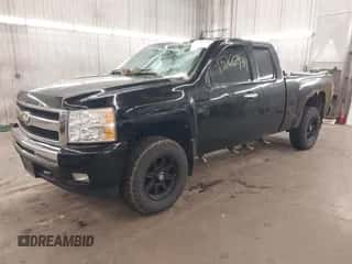 2011 Chevrolet Silverado 1500 LT with VIN 1GCRKSE32BZ402116, listed as a IAAI auction lot 43266431 with 152,369 mi miles and . Bid and sale history available at DreamBid. Image 2.