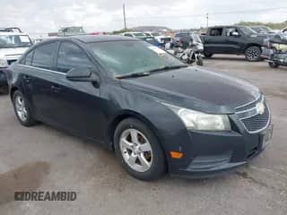 2012 Chevrolet Cruze 1LT z VIN 1G1PF5SC2C7193760, wystawiony jako IAAI lot #43237104 z przebiegiem 182 546 mil mil oraz . Historia ofert i sprzedaży dostępna na DreamBid. Obrazek 1.