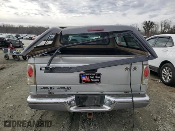 ✅ 2001 Dodge Dakota Sport • VIN: 1B7HL2AN71S275967 • Lot: 42954505. Wystawiony na Copart z przebiegiem 168 681 mil. Bezpłatny archiwum sprzedaży aukcyjnych z USA i szczegółowy raport historii pojazdu na DreamBid. Zdjęcie 6.