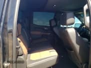 ✅ 2021 Chevrolet Silverado 1500 High Country • VIN: 3GCUYHELXMG103973 • Lot: 60476314. Wystawiony na Copart z przebiegiem 67 378 mil. Bezpłatny archiwum sprzedaży aukcyjnych z USA i szczegółowy raport historii pojazdu na DreamBid. Zdjęcie 10.