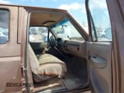 ✅ 1992 Ford F-350 • VIN: 2FTJW36G9NCA34589 • Lot: 42961200. Listed on IAAI with Not provided. Free auction sales archive from the USA and detailed vehicle history report at DreamBid. Image 5.