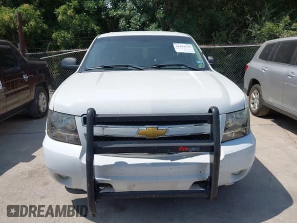 ✅ 2013 Chevrolet Tahoe Commercial • VIN: 1GNLC2E0XDR361205 • Lot: 42884524. Wystawiony na IAAI z przebiegiem 361 205 mil. Bezpłatny archiwum sprzedaży aukcyjnych z USA i szczegółowy raport historii pojazdu na DreamBid. Zdjęcie 12.