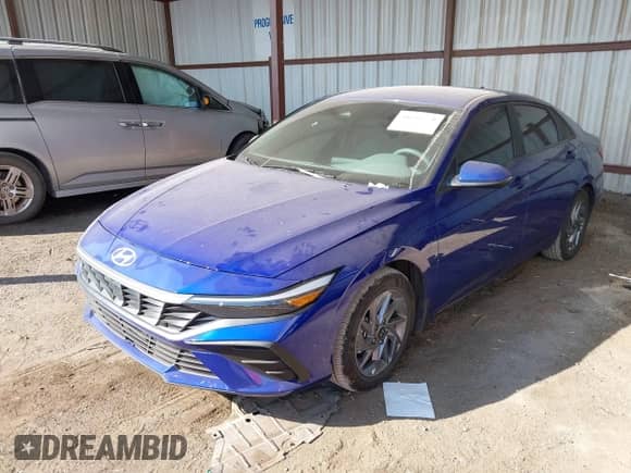 ✅ 2024 Hyundai Elantra SEL • VIN: KMHLM4DG8RU794523 • Lot: 40646270. Listed on IAAI with 2,932 mi miles. Access the free auction sales archive from the USA and view a detailed vehicle history report at DreamBid. Image 2.