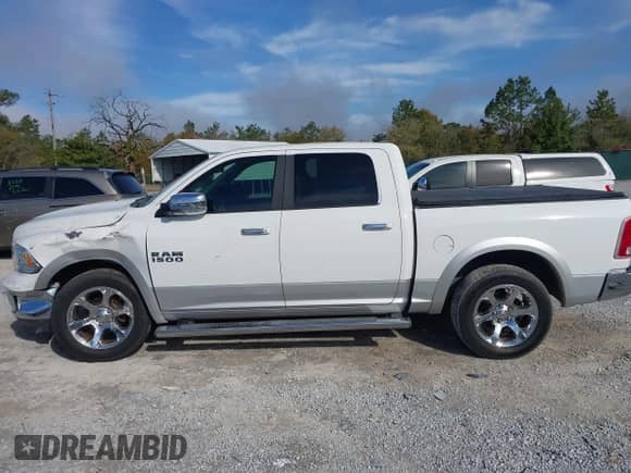 2017 Ram 1500 Laramie с VIN 1C6RR6NG9HS556255, выставлен на аукционе IAAI как лот 41889626 с пробегом 90 141 миль миль и . История ставок и продаж доступна на DreamBid. Изображение 14.