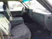 2002 Chevrolet Silverado 1500 с VIN 1GCEC19T92E289045, выставлен на аукционе IAAI как лот 42705660 с пробегом 166 439 миль миль и . История ставок и продаж доступна на DreamBid. Изображение 5.