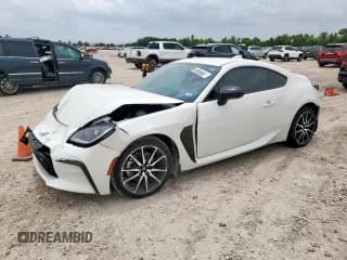 ✅ 2024 Toyota 86 • VIN: JF1ZNBB11R9755179 • Лот: 59603645. Опубликован ранее на Copart с пробегом 14 373 миль. Бесплатный доступ к архиву аукционных продаж из США и подробный отчёт об истории автомобиля на DreamBid. Изображение 1.