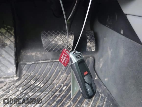 ✅ 2019 Audi A4 Prestige • VIN: WAUFNAF42KA028419 • Lot: 42760237. Listed on IAAI with 106,872 mi. Free auction sales archive from the USA and detailed vehicle history report at DreamBid. Image 11.