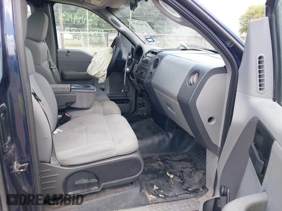 ✅ 2005 Ford F-150 XL • VIN: 1FTRF12205NB72906 • Lot: 42944020. Listed on IAAI with 154,681 mi. Free auction sales archive from the USA and detailed vehicle history report at DreamBid. Image 5.