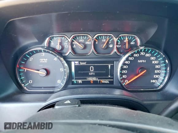 ✅ 2018 Chevrolet Silverado 1500 LT • VIN: 3GCPCREC9JG176491 • Lot: 92190625. Wystawiony na Copart z przebiegiem 146 248 mil. Bezpłatny archiwum sprzedaży aukcyjnych z USA i szczegółowy raport historii pojazdu na DreamBid. Zdjęcie 9.