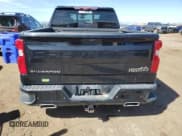 ✅ 2021 Chevrolet Silverado 1500 High Country • VIN: 1GCUYHEL3MZ109341 • Lot: 72983814. Wystawiony na Copart z przebiegiem 58 522 mil. Bezpłatny archiwum sprzedaży aukcyjnych z USA i szczegółowy raport historii pojazdu na DreamBid. Zdjęcie 6.