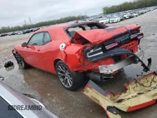 ✅ 2015 Dodge Challenger SRT 392 • VIN: 2C3CDZDJ3FH820820 • Lot: 42527113. Wystawiony na Copart z przebiegiem 77 092 mil. Bezpłatny archiwum sprzedaży aukcyjnych z USA i szczegółowy raport historii pojazdu na DreamBid. Zdjęcie 2.